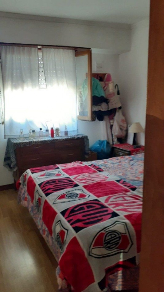 Chalet con departamento en venta