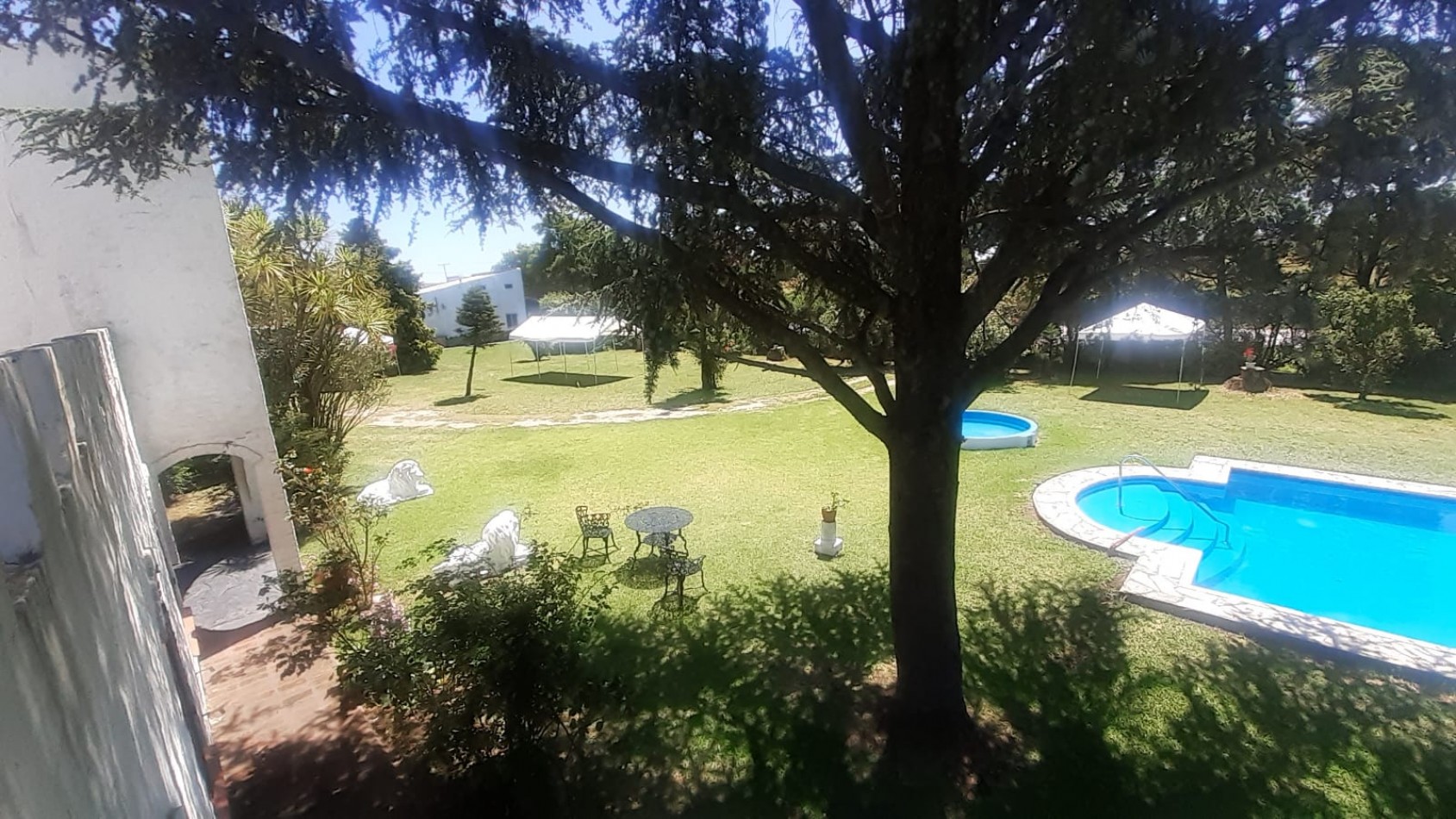 CASA QUINTA SOBRE 2 LOTES 40 DE FRENTE POR 90  MTS BARRIO ANTARTIDA ARGENTINAGENTINA SOBRE AVENIDA