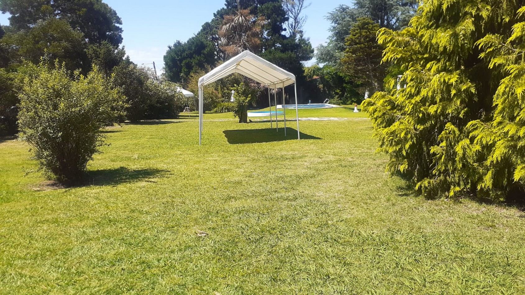 CASA QUINTA SOBRE 2 LOTES 40 DE FRENTE POR 90  MTS BARRIO ANTARTIDA ARGENTINAGENTINA SOBRE AVENIDA