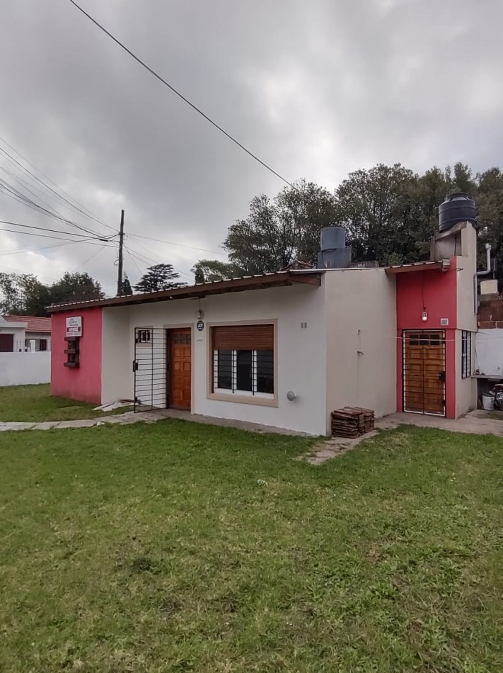 Casa 3 ambientes con parque