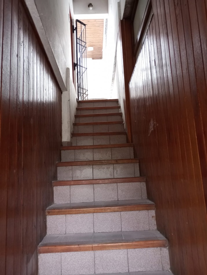 P-H-sin gastos 3 ambientes con patio en Primer piso unico en la planta al contrafrente