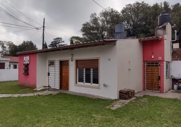 Casa 3 ambientes con parque