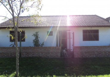 Casa lote propio 3 ambientes mas local
